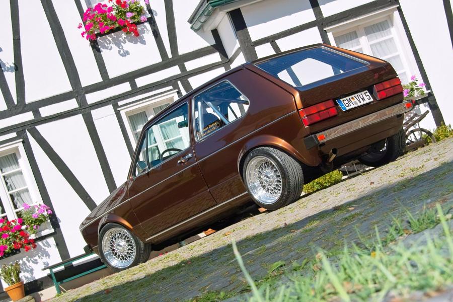  Volkswagen Golf Chocolate Brown 1983 года  (фото 16 из 21)